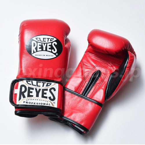 【Reyes/レイジェス】　ボクシンググローブ８オンス　マジックテープ式　レッド